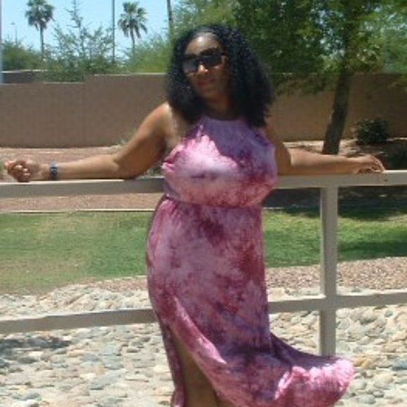 Plus Size Tie dye maxi dress - Picture 2 of 2